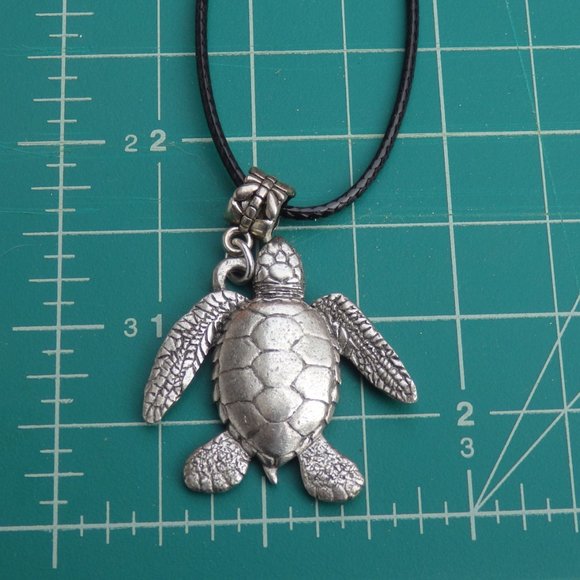 Sea Turtle Necklace 1346 - Picture 4 of 6